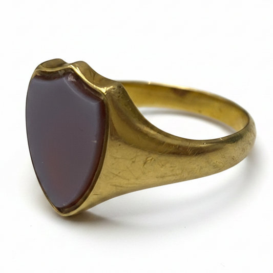 Victorian Shield Chalcedony Signet Ring in 18ct Yellow Gold