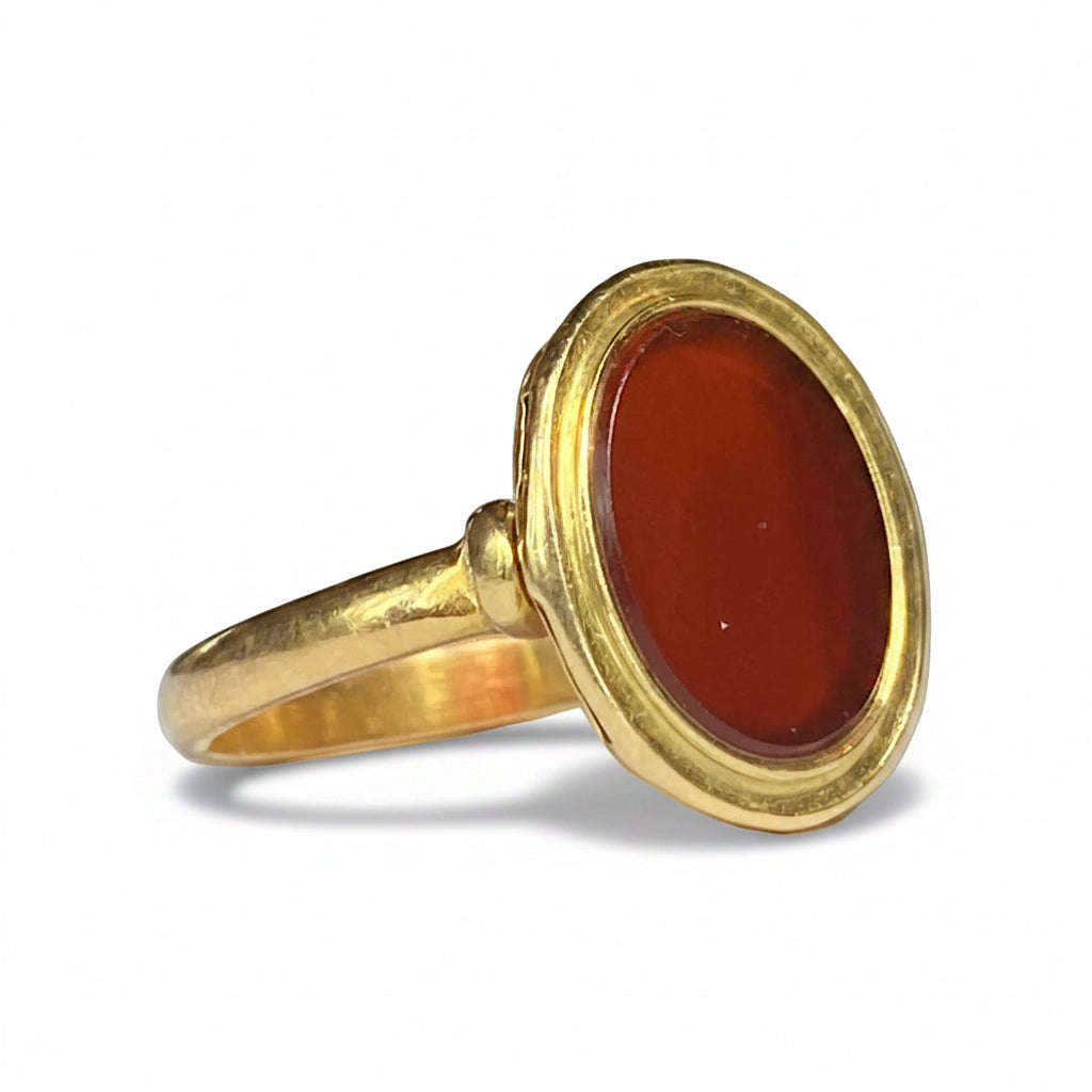 Victorian Carnelian Signet Ring in 22ct Gold