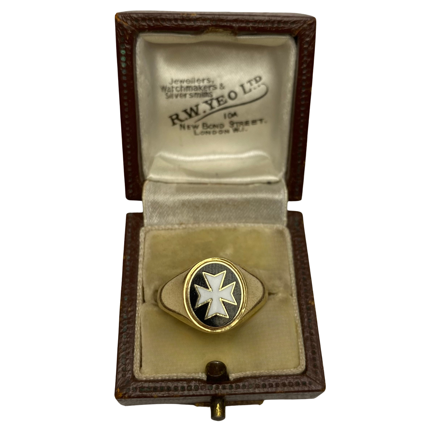 Vintage Malta Maltese Cross Enamel Signet Ring in 9ct Yellow Gold