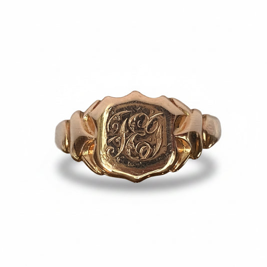 Edwardian Signet Ring in 9ct Gold