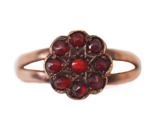 Victorian Garnet Cluster Ring in 9ct Yellow Gold