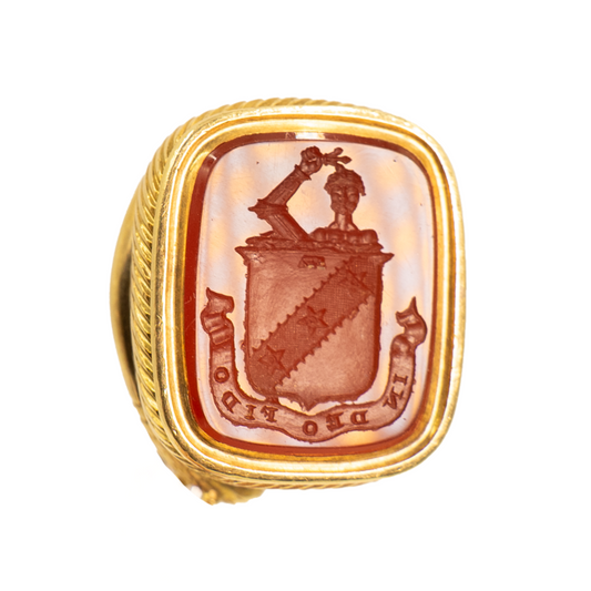 Victorian Carnelian Heraldic Seal Pendant in 18ct Yellow Gold